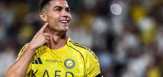 نصيحة صادمة من نجم آرسنال السابق لرونالدو.. ماذا قال؟