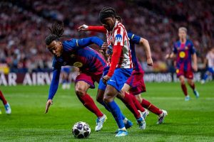 أتلتيكو مدريد يعبر إلى نصف نهائي دوري الأبطال على حساب برشلونة